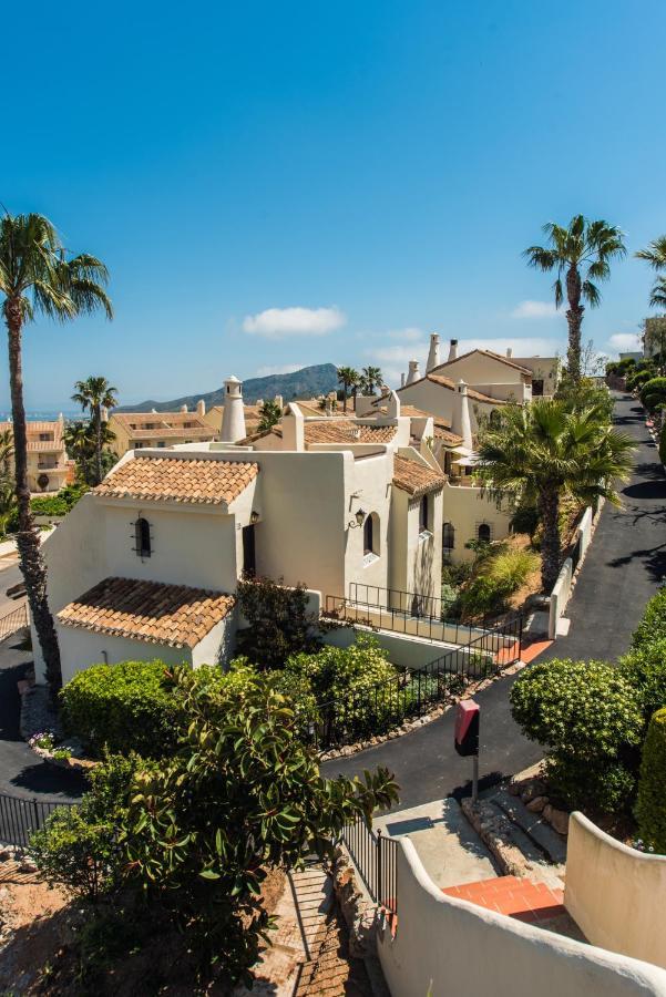 Luxurioese Und Grossraeumige Villa Mit Community Pool, Sicht Auf Das Mittelmeer Sowie Dem Mar Menor, La Manga Club Atamaría Zewnętrze zdjęcie